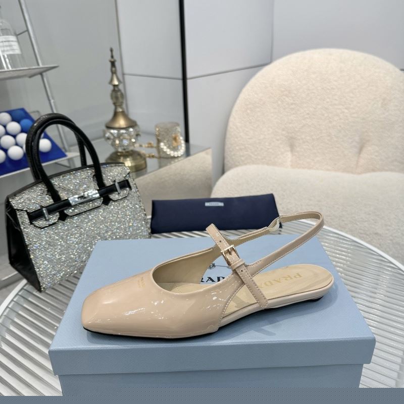 Pra*a sandals